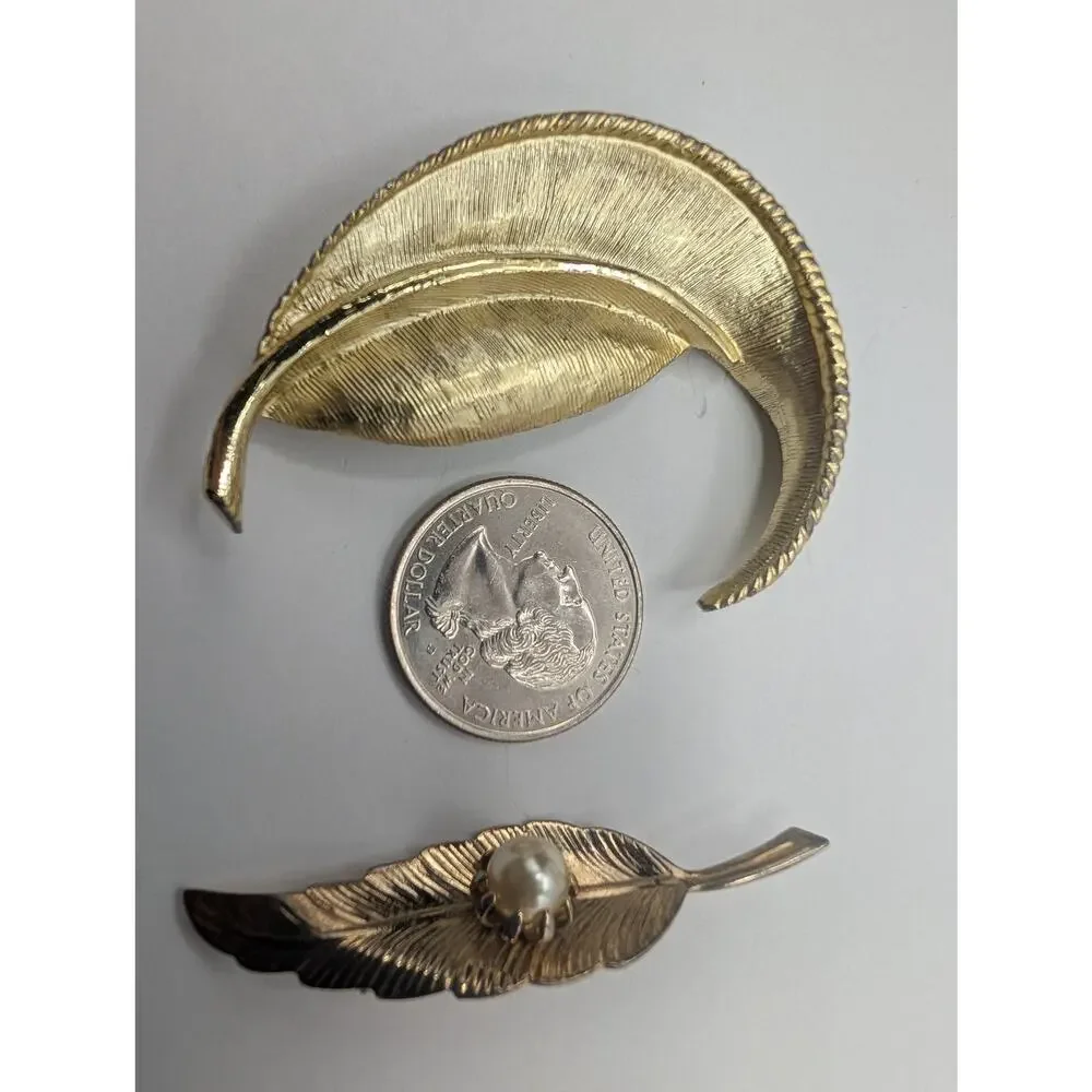 Vintage Gold Tone Leaf Brooch Pin Lot of 2 Faux Pearl Textured Fashion Jewelry